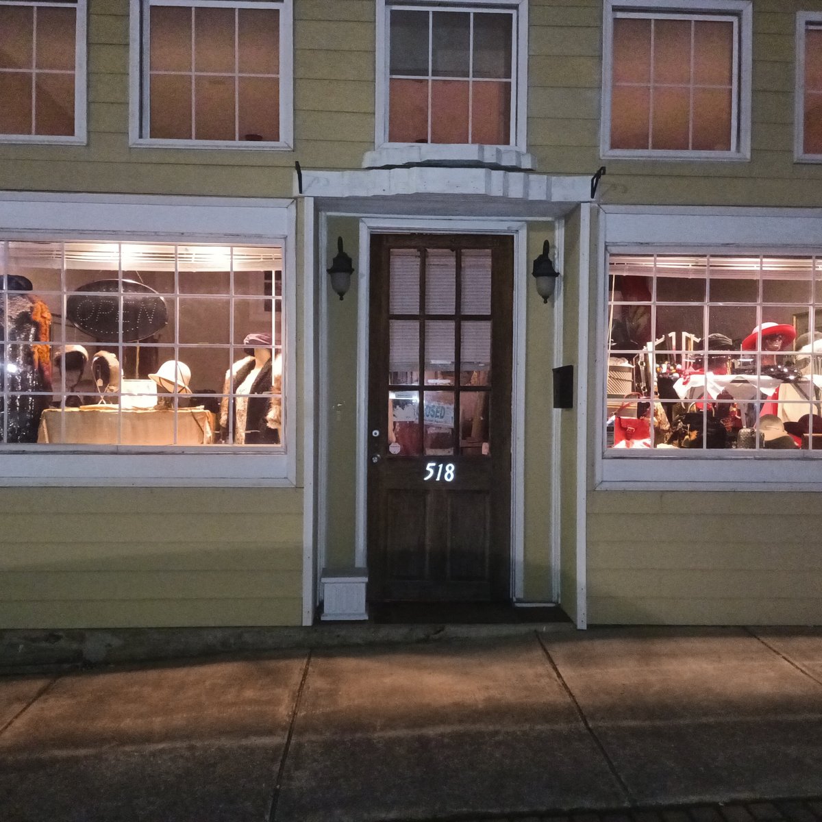 The Yellow Cottage Shop Antiques And Vintage (Hendersonville, NC ...