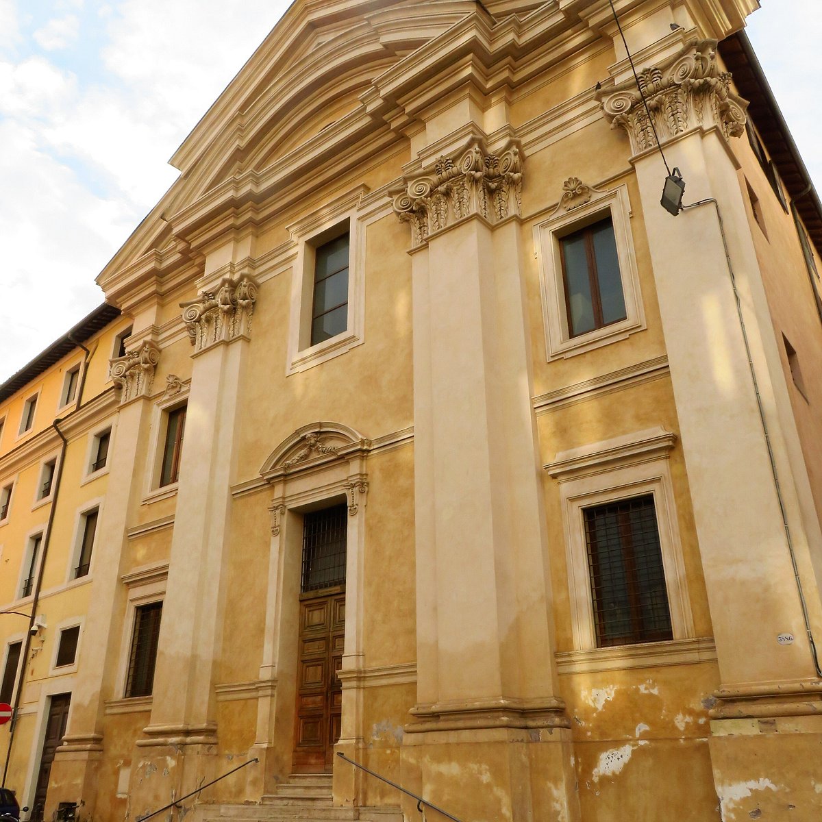 Chiesa Dei Santi Gioacchino E Anna Chiesa dei Santi Gioacchino e Anna ai Monti (Rome) - Tripadvisor