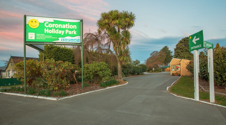 Main entrance 