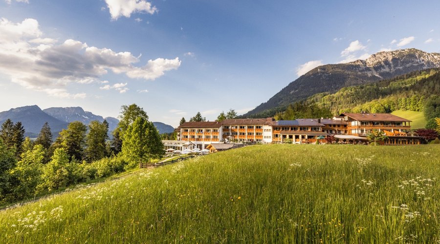 Hotelansicht Sommer