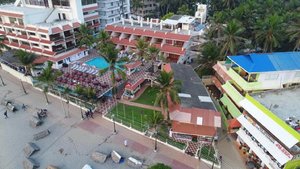 Hotel Sea Face in Kovalam, image may contain: Resort, Hotel, City, Outdoors