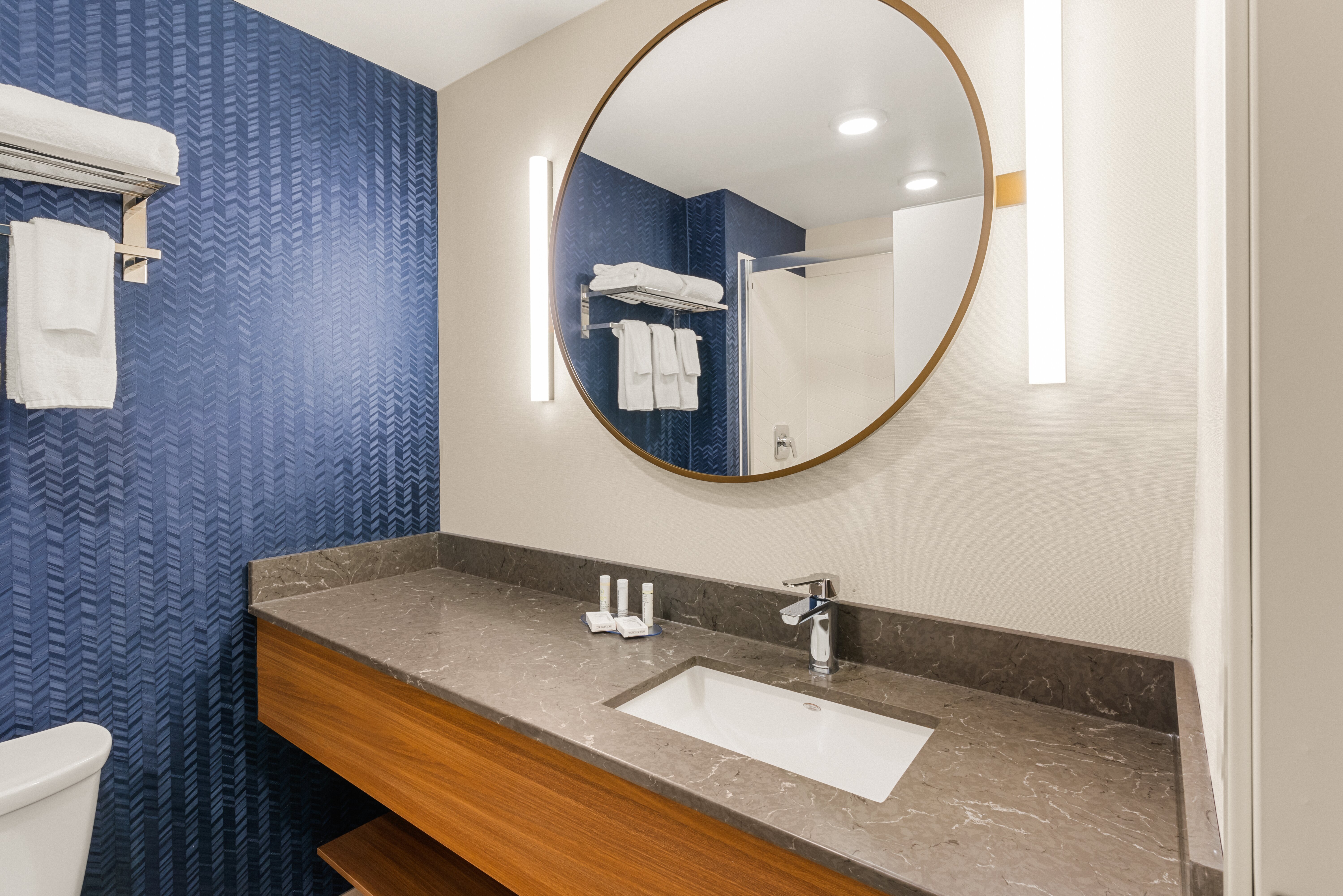 FAIRFIELD INN & SUITES SEATTLE - CITY CENTER - Updated 2022 Prices ...