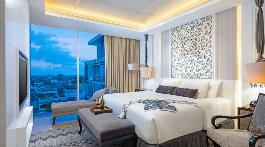 Western Suites