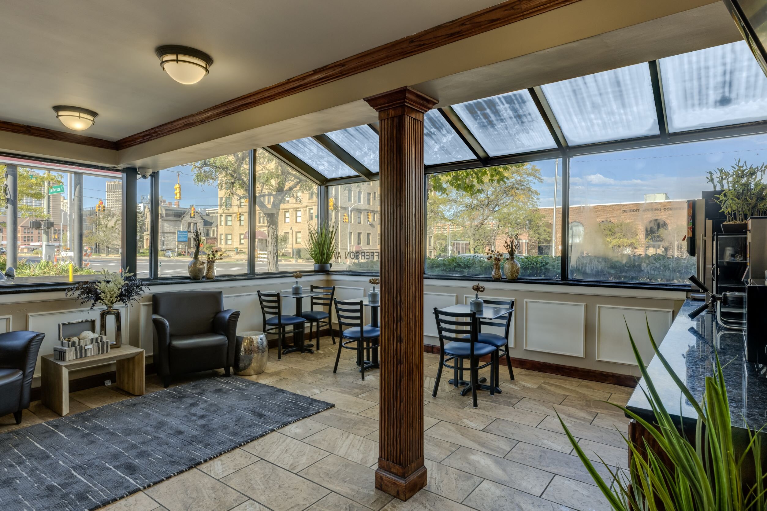 RIVERTOWN INN & SUITES DOWNTOWN DETROIT $66 ($̶1̶1̶0̶) - Updated 2023 ...