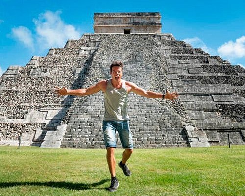 tour guide chichen itza