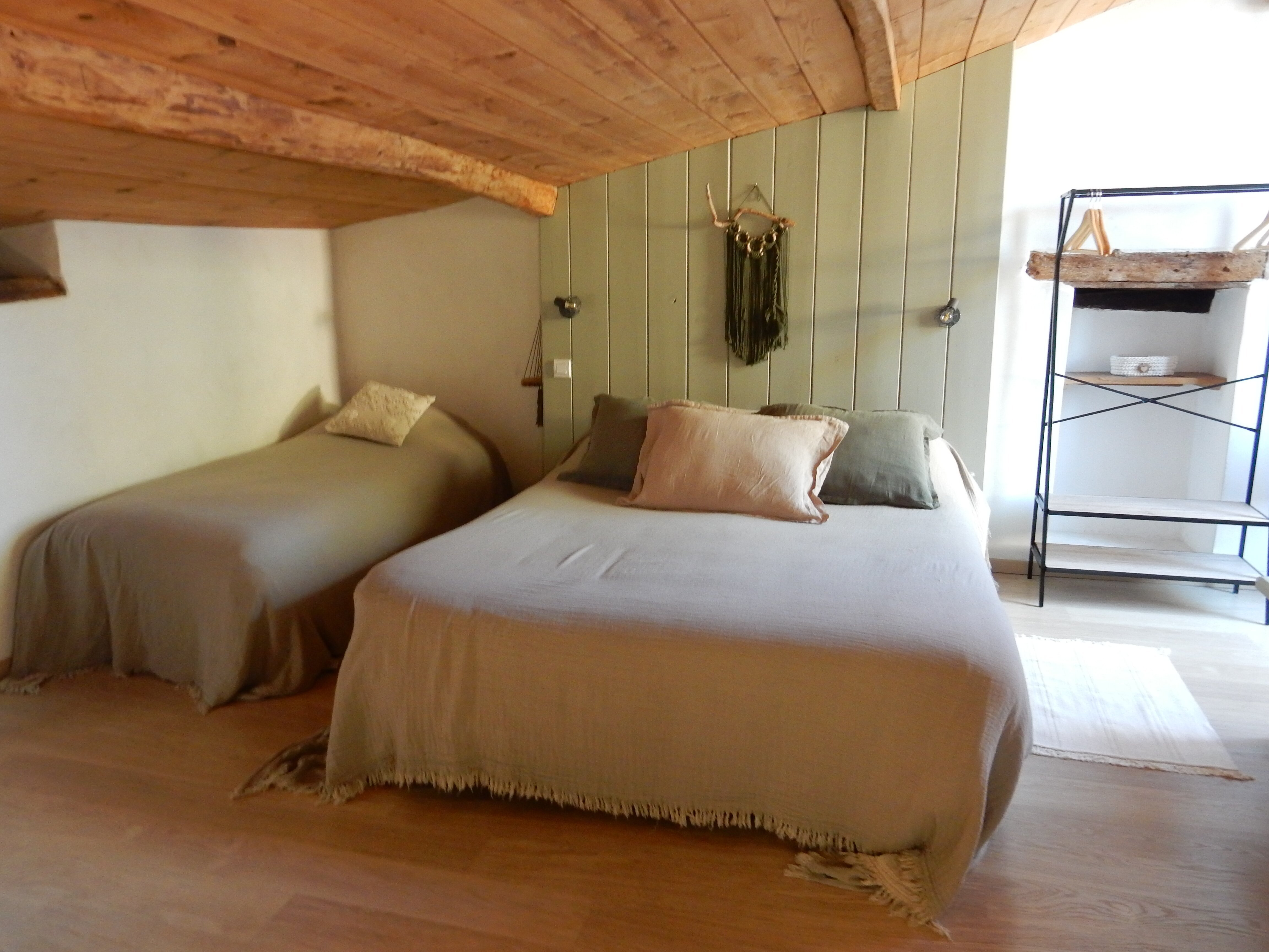 LE LOGIS D'HESTIA B&B (Billom, Francia): Prezzi E Recensioni 2024