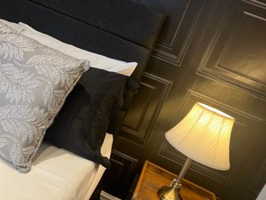 Room & Suite