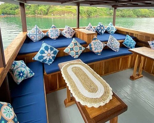 komodo boat tour review