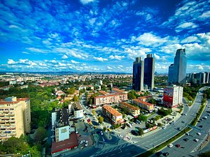 Salotto (un po' buio) - Picture of Sheraton Istanbul Levent - Tripadvisor