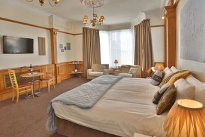 Best Western Dundee Woodlands Hotel in Dundee, image may contain: Monitor, Screen, Computer Hardware, TV