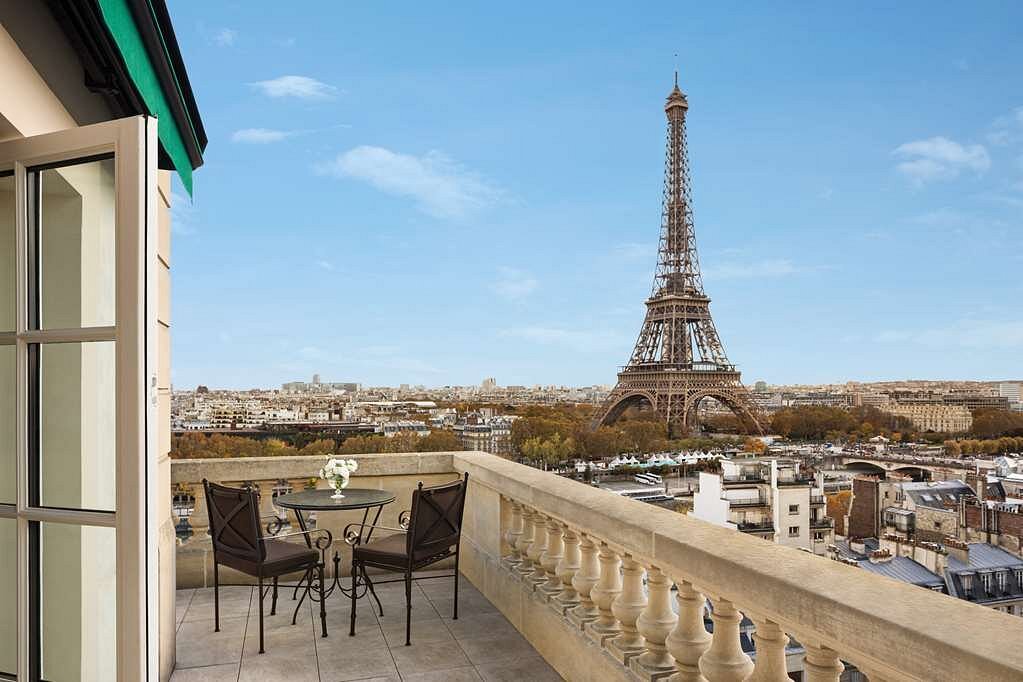 Deluxe Room with View  Hotel Eiffel Trocadero, Paris