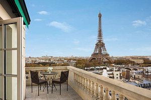 Shangri-La Paris Hotel in Paris, image may contain: City