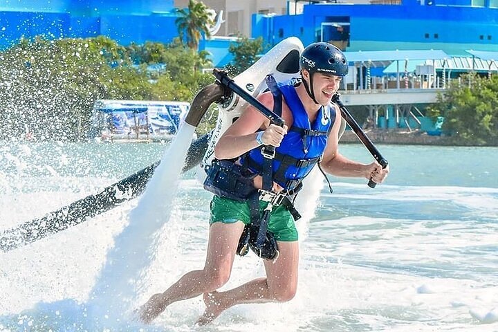 instructor cancun mexican