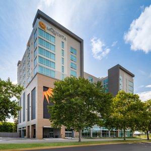 La Quinta Inn & Suites by Wyndham Nashville Downtown Stadium in Nashville, image may contain: Arena, Outdoors, Stadium, Aerial View