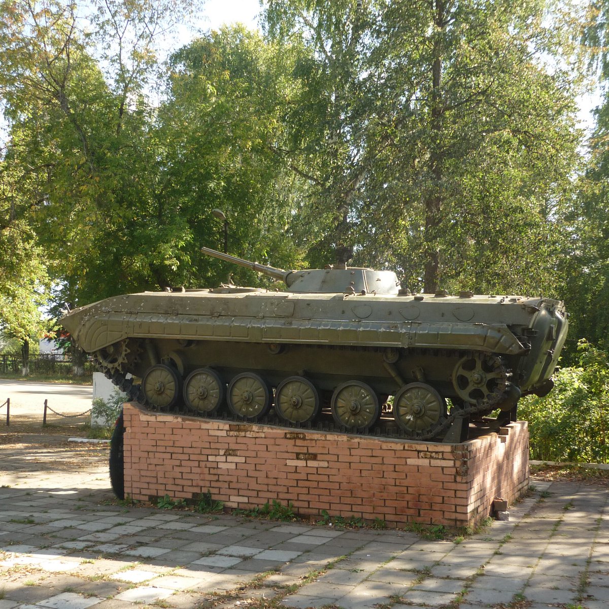 Оса юго камск. Юго Камский памятники. Парк Победы Пермь. Памятники на день Победы Пермский край.