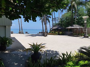 Sunset Beach Resort in Palawan Island