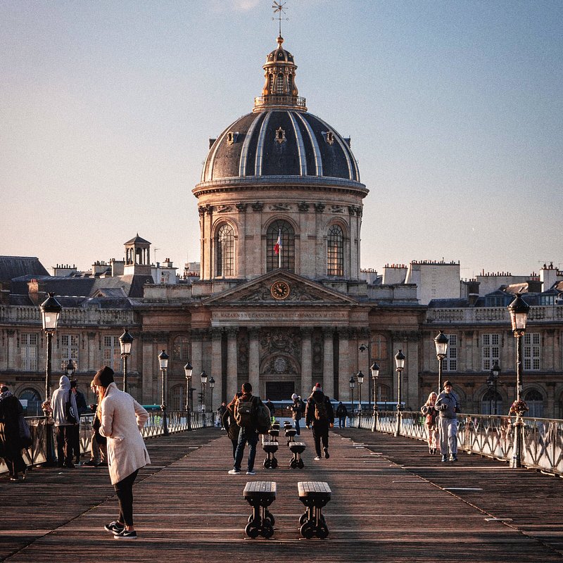 Unlocked: The Pont Des Art 'Love Lock' Bridge in Paris - Enchanted  Serendipity