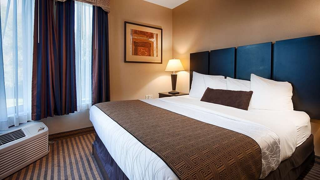 BEST WESTERN DUNKIRK & FREDONIA INN $125 ($̶1̶4̶7̶) - Prices