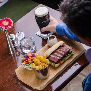 The Lake Hotel, hotel in Killarney