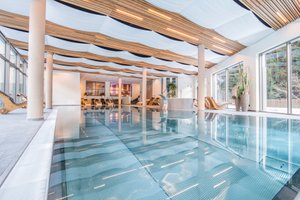 Sporthotel Zoll in Vipiteno, image may contain: Pool, Water, Swimming Pool, Resort