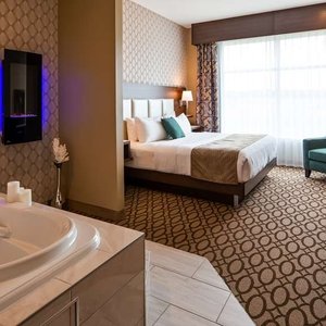 Jacuzzi Suite