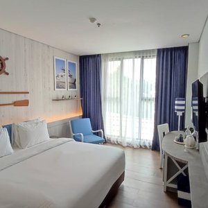 Deluxe Summer Room