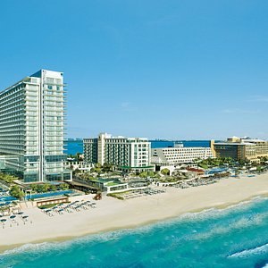 Nested in the heart of Cancun's Hotel Zone