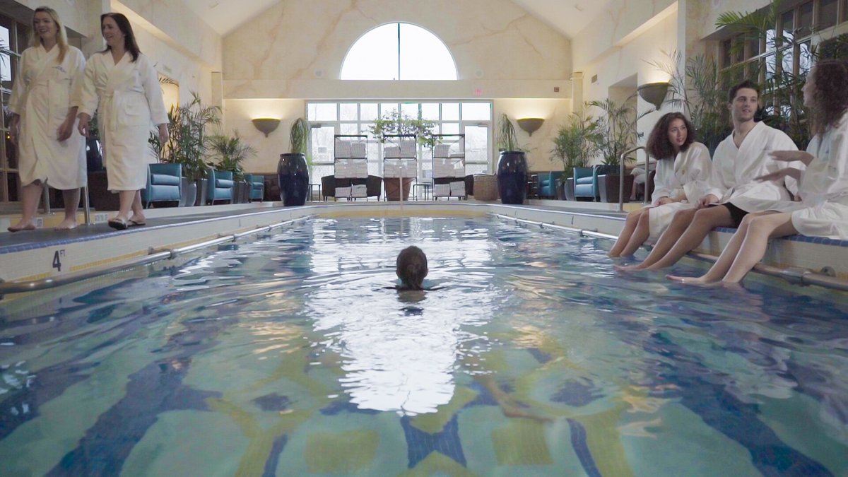 The Spa at Norwich Inn Pool Pictures & Reviews - Tripadvisor