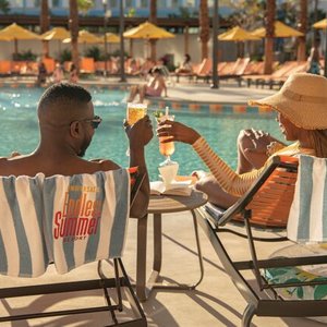 Universal’s Endless Summer Resort – Dockside Inn and Suites, hotel in Orlando