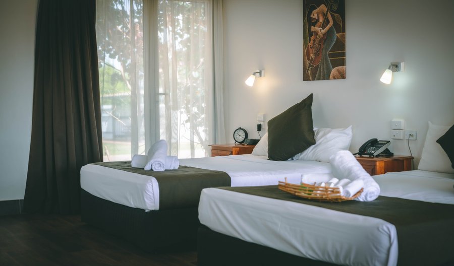 Cabin with 2 queen beds