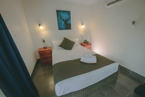 Room & Suite