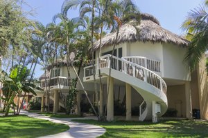 Hotel Ysuri San Pancho in San Francisco, image may contain: Resort, Hotel, Building, Villa