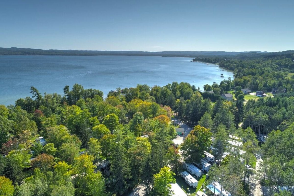 LEELANAU PINES CAMPGROUND - Updated 2022 Reviews (Michigan/Cedar)