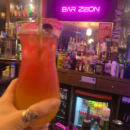 Zeon Bar And Cafe