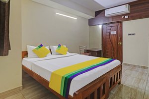 Room & Suite