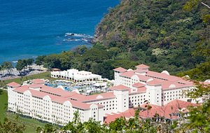 Hotel Riu Guanacaste in Matapalo, image may contain: Hotel, Resort, Building, Waterfront
