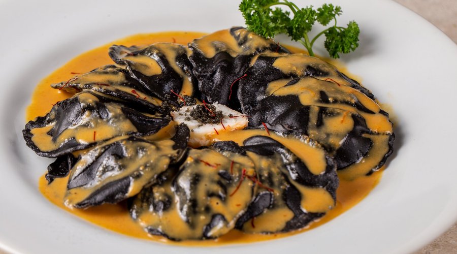 Tortelli Neri d’Aragosta allo Zafferano