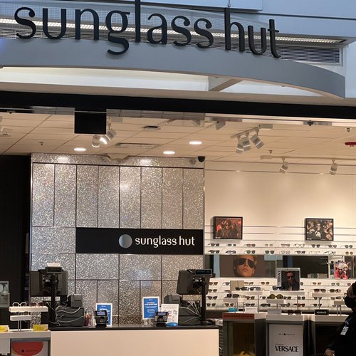Sunglass Hut at Auburn Mall - A Shopping Center in Auburn, MA - A Simon  Property