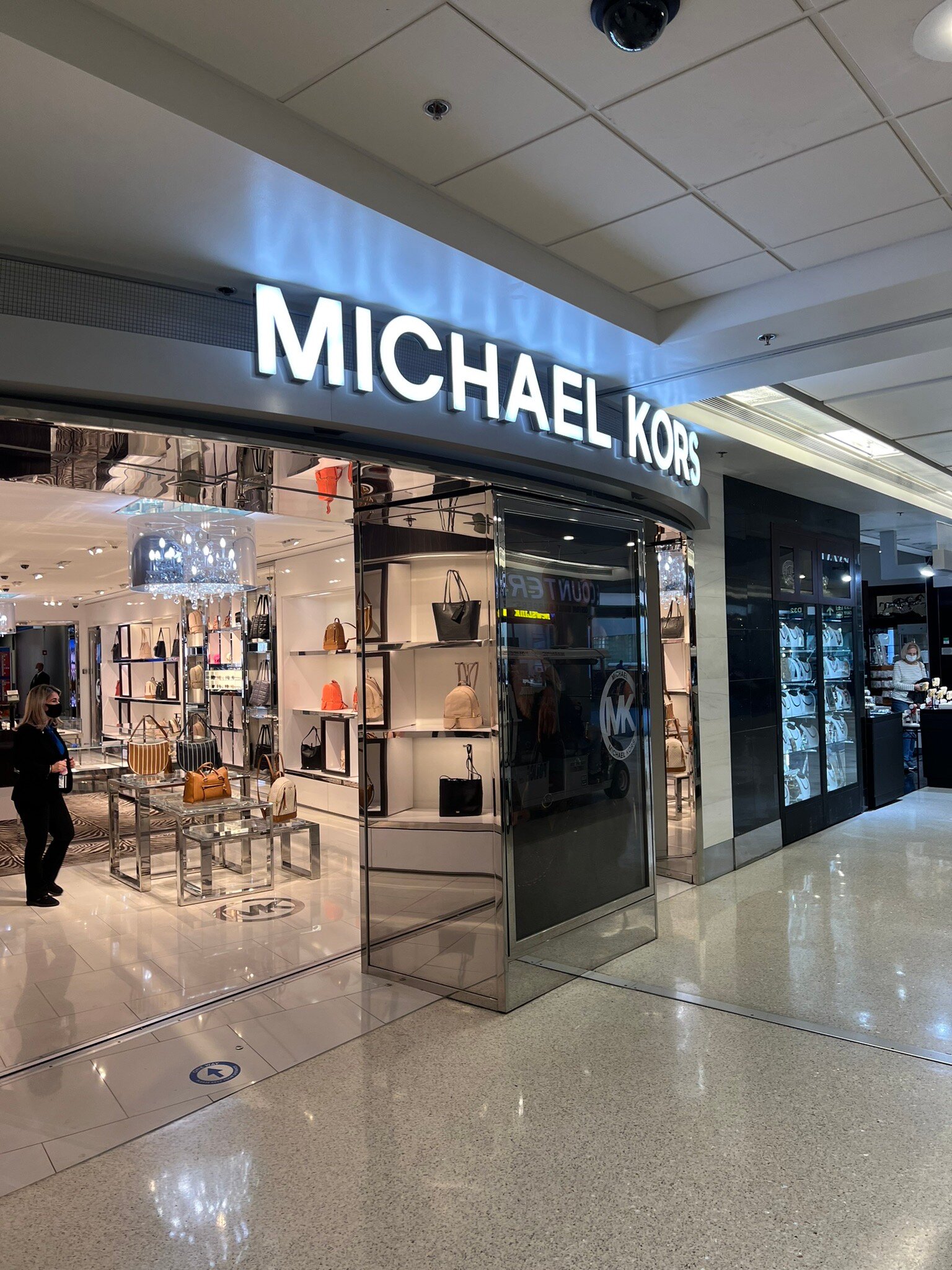 Nearest michael shop kors outlet store