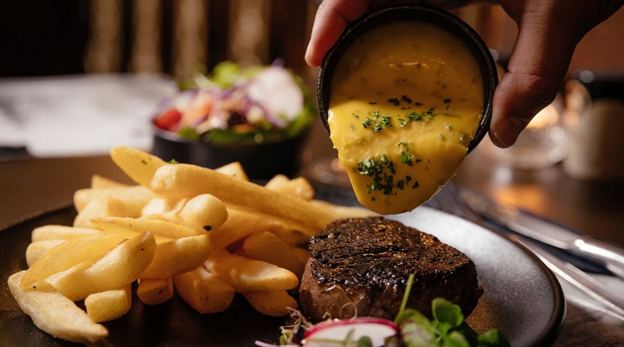 Delicious Steak Bernaise, Prime NZ eye fillet. Served with your choice of Fresh garden salad or Local grown Vegetables. YUM,!!