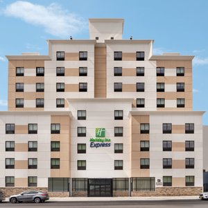 Holiday Inn Express Jamaica JFK AirTrain 