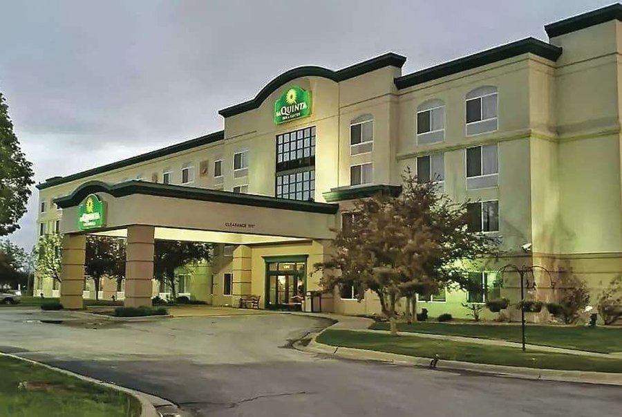 LA QUINTA INN & SUITES BY WYNDHAM OMAHA AIRPORT DOWNTOWN - Updated 2023 ...