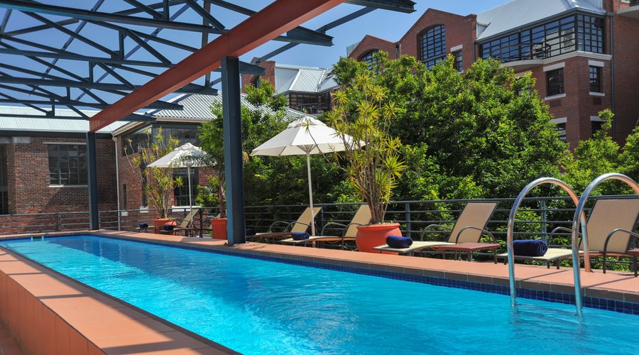 Garden Court Victoria Junction Pool Image