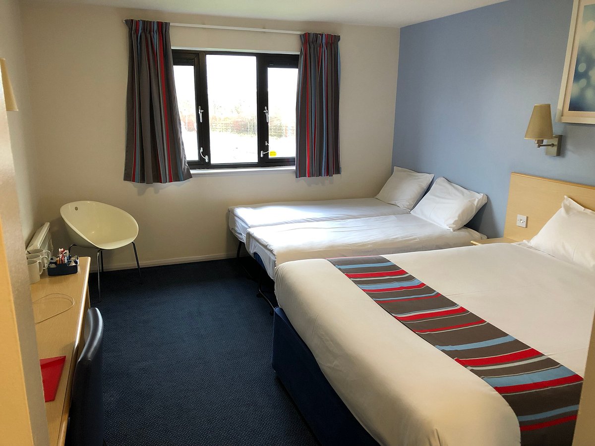 travel lodge widnes