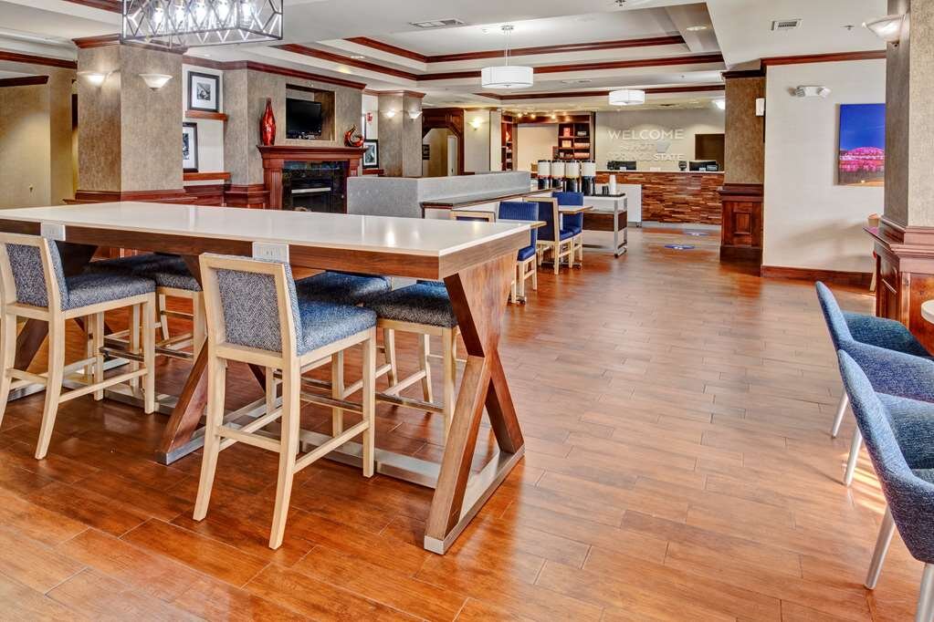 Hotel photo 54 of Hampton Inn Van Buren.