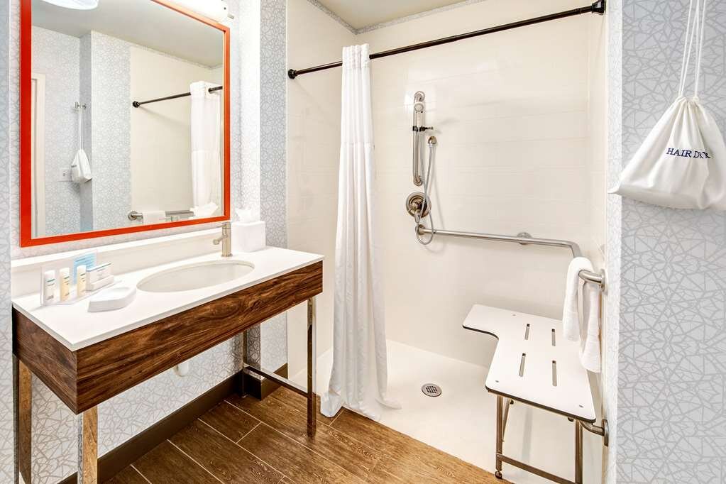 Hotel photo 42 of Hampton Inn Van Buren.