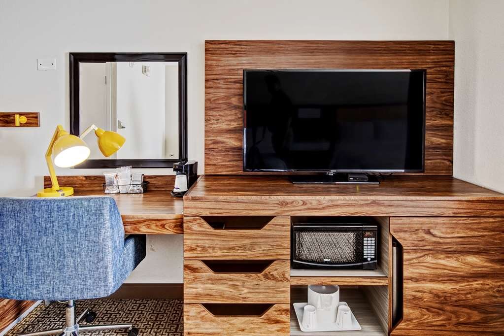 Hotel photo 46 of Hampton Inn Van Buren.