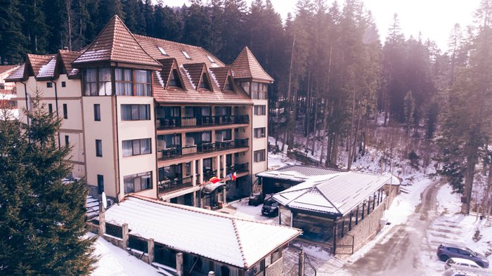 hotel cumpatu sinaia contact