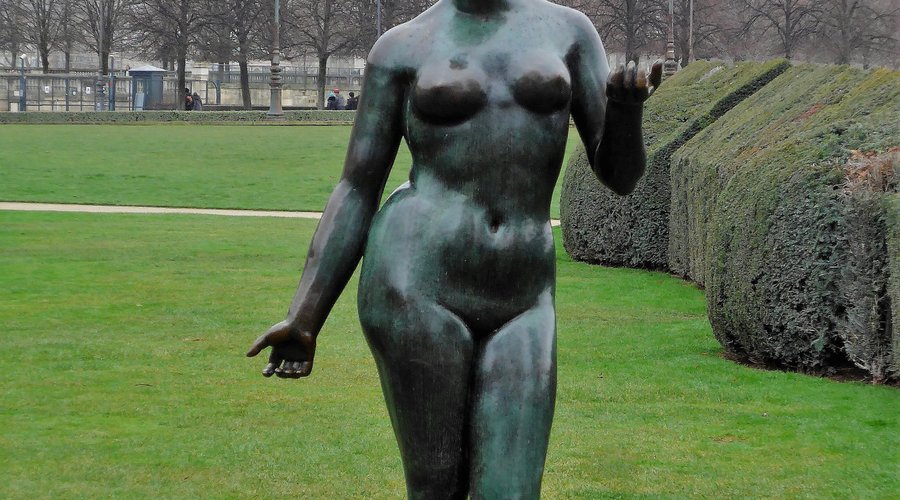  Paris, L'Eté (1920) by Aristide Maillol Tuileries Garden 