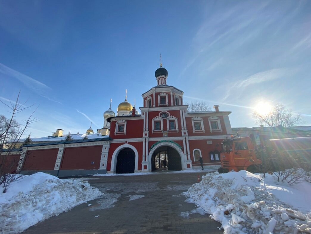 Зачатьевский монастырь хлебные ворота